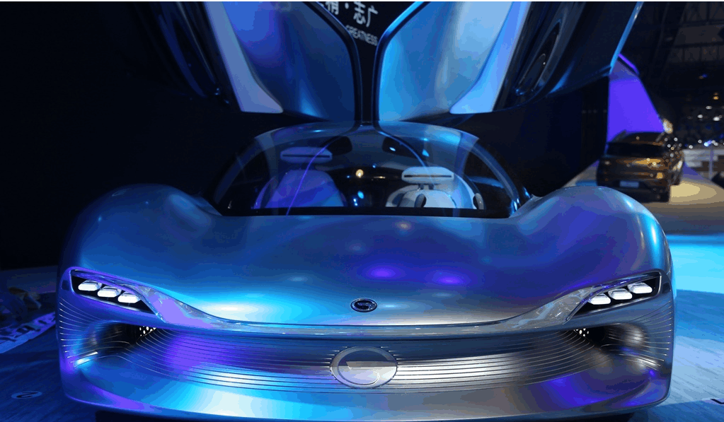 这款国产车颜值超高, 科技感十足的设计也非常抢眼