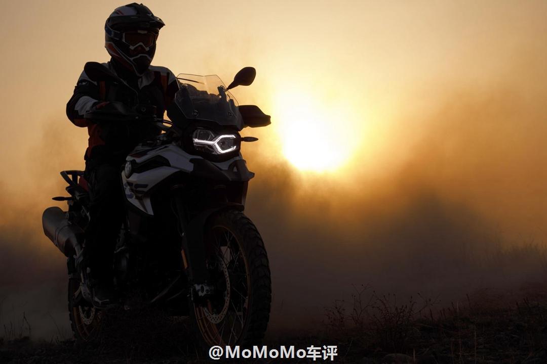 水鸟配置它都有，排量和尺寸恰到好处，2018宝马F750/F850GS详解