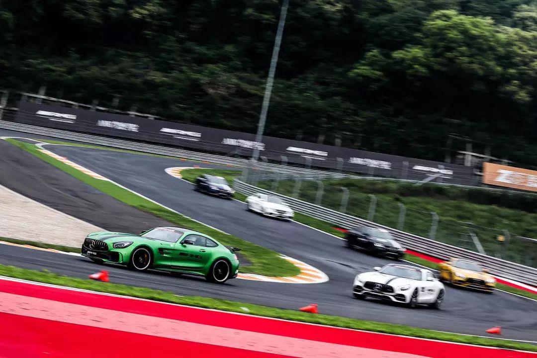 喂喂，AMG家族全系都在赛场候着，还等什么？