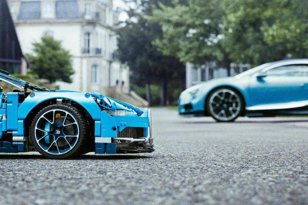 比911难拼一倍！36小时“试驾”乐高布加迪Chiron！