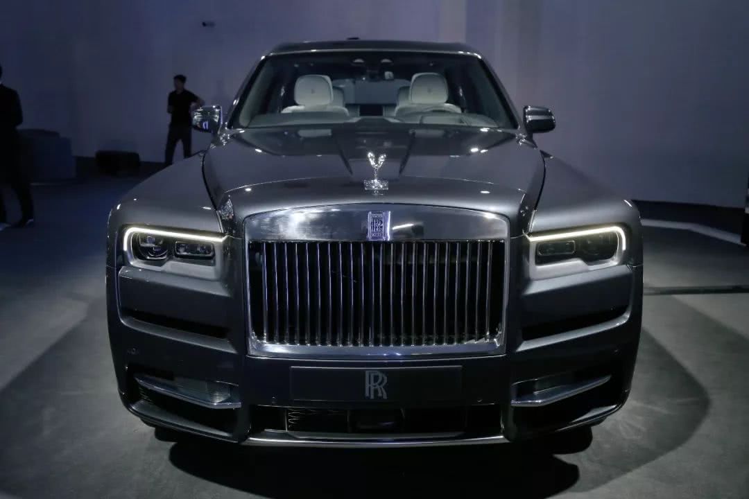 看完库里南的9个小细节!就知道为啥它是全球最豪SUV