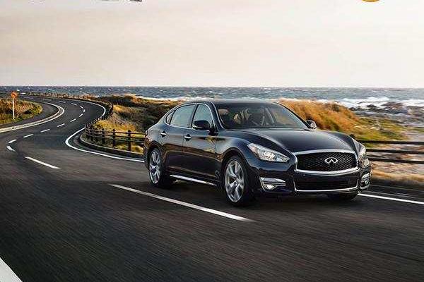 阿蛮评车：月销不过600/优惠8万没人买 后驱Q70能否撑到2021年