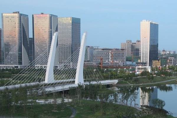 河南将地铁、学校、医院都往这里搬,郑州在下