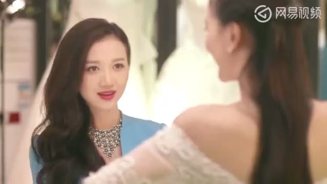 婚纱影楼厕所偷窥经历_上厕所偷窥头像(2)