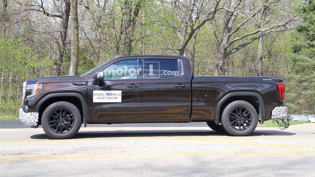 继续完善车型序列 新一代GMC Sierra Elevation版本谍照曝光