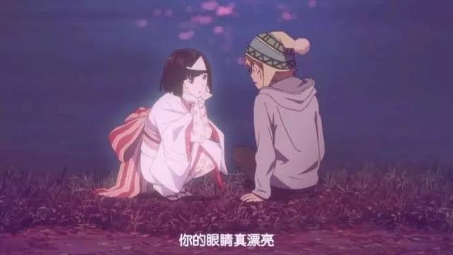 我要是再漂亮一点,悄悄看你时,目光就不会闪躲