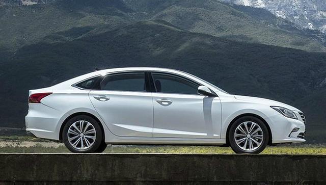 这车即将上市, 顶配15万有全景天窗B级车尺寸, 直接打脸速腾!