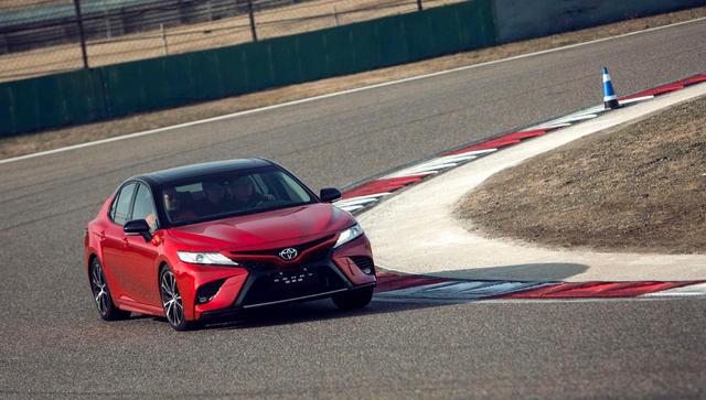 第八代凯美瑞 激活中高级车市场