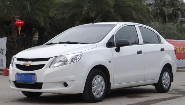 落地价8万, 现在只需4万, 才开3万公里掉价4万, 车主几天吃不下饭