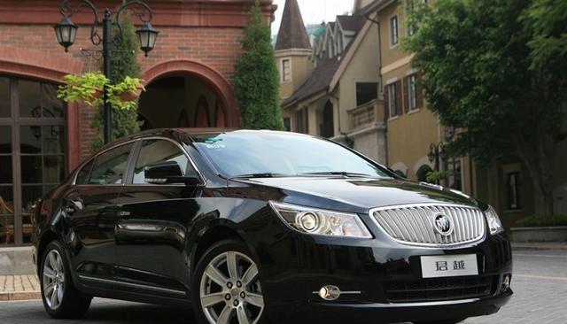 90后想买豪车？可以考虑这几款，20多万有别克有宝马
