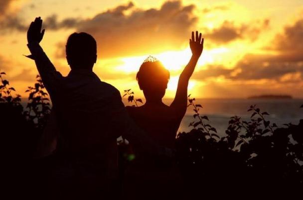 从明天起,做一个幸福的人,不为往事扰,余生只愿笑!