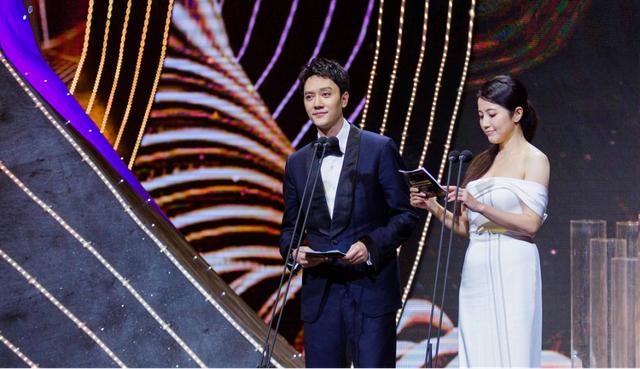 电影节主持不做功课就采访冯绍峰!还好弄错的