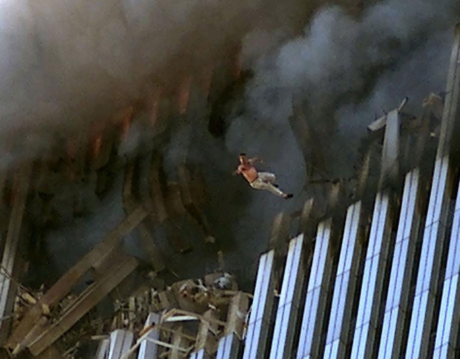 一组震惊全球的美国911事件, 民众面对灾难选择直接跳楼