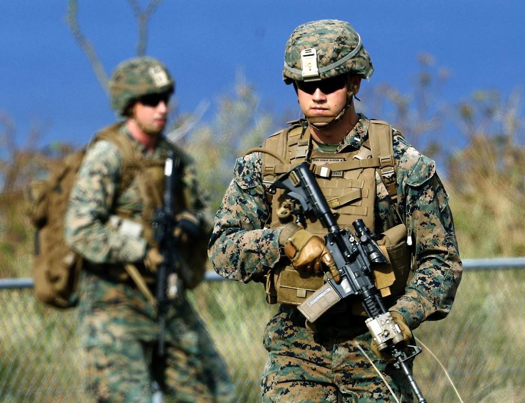 美国加州12死枪击案凶手身份曝光 曾是海军陆战队优秀机枪手图片