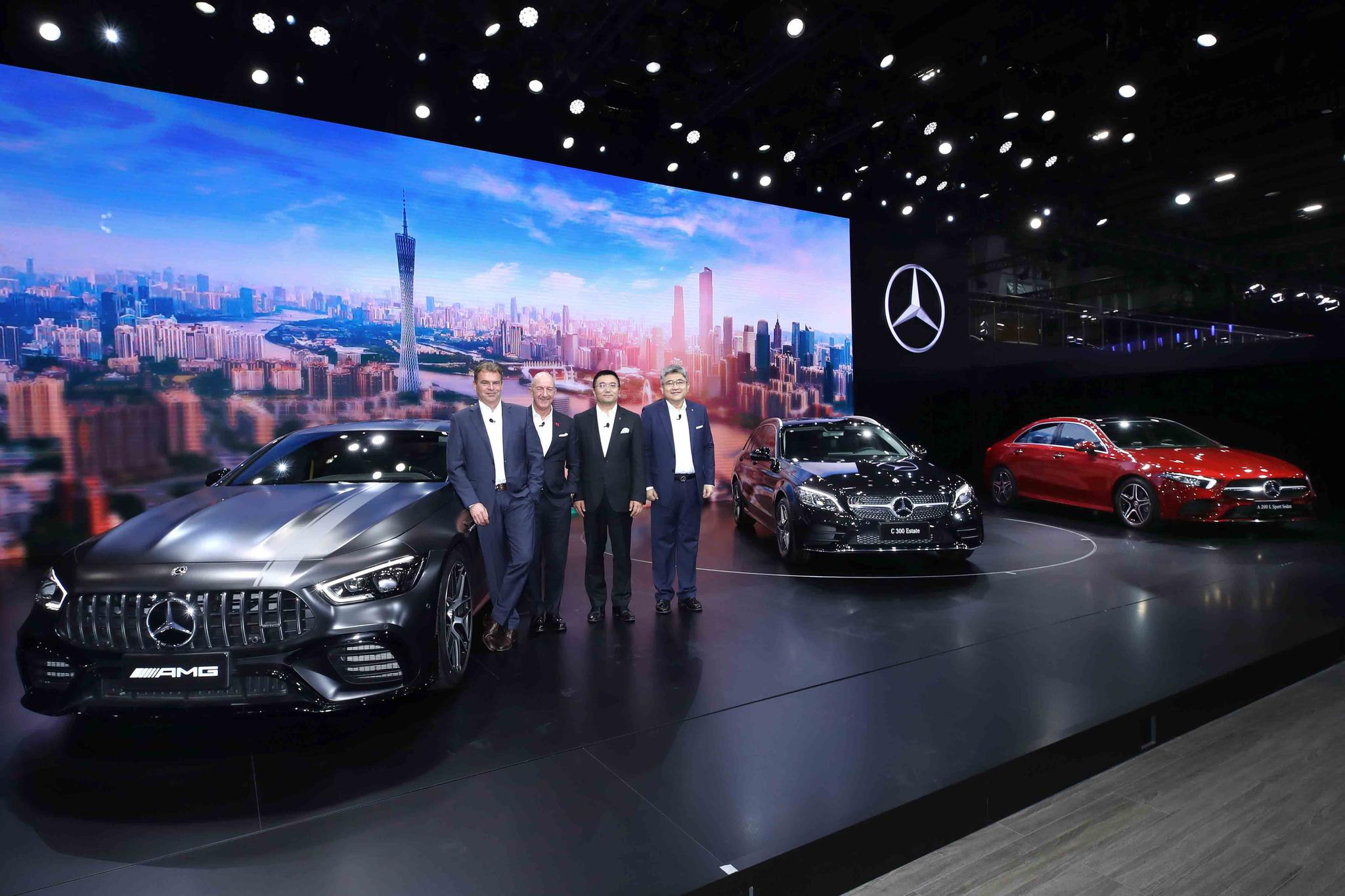 想知道“德系中型三厢车“近期资讯盘点，你想要的这里都有