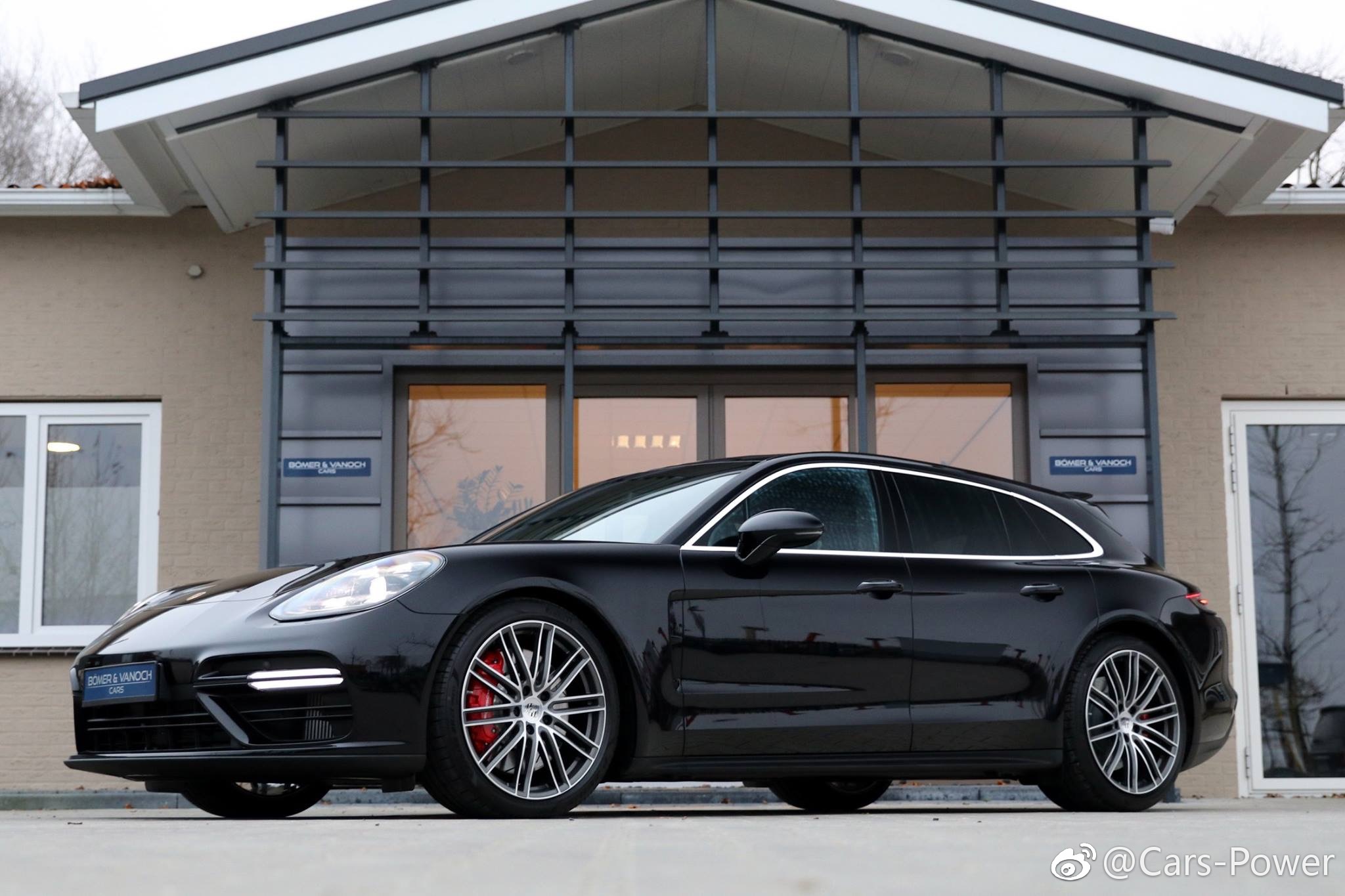 保时捷新帕纳梅拉Turbo ST