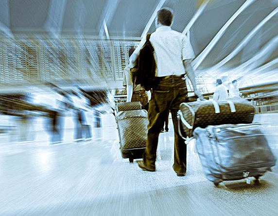 去美国留学的第一年,你怎样准备行李箱才能不