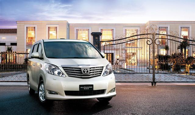 汽车: 新款埃尔法上市啦! 带你全面了解明星人手必备座驾!