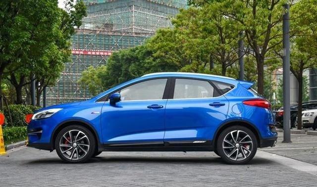 刚上市就卖脱销, 安全不输任何车, 仅7万还配主动刹车。