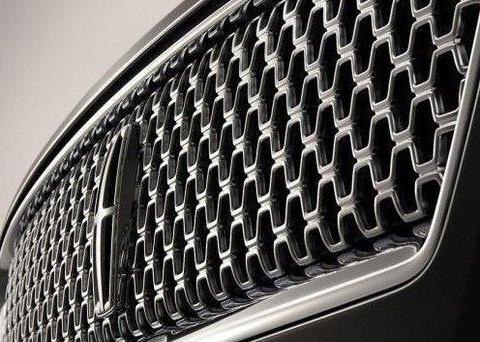 豪车林肯 MKC 价格大跳水 降价幅度这么大为何销量还如此尴尬