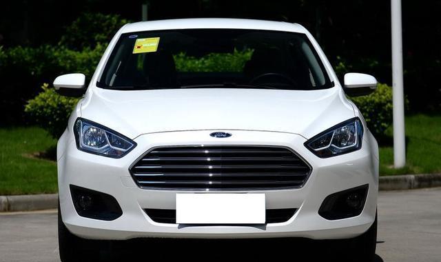 这车10万, 车主改完大灯和车标后, 立马变40万档次