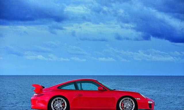 保时捷911系列之所以经典，与这三点紧密相关