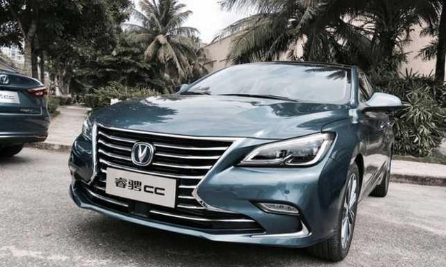 最务实B级车！长安睿骋CC长4.7米，配备全景天窗，1.5T+6AT