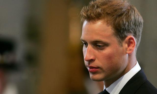 年轻时的威廉和哈利王子真的帅炸!