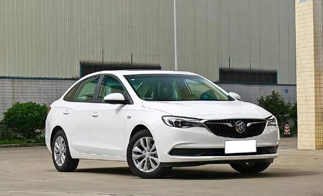 最廉价的合资车，油耗4毛年销41万辆，不到10万配四轮独悬+ESP！