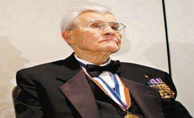 日本痛恨的美国人,到日本参观后说了一句话,这