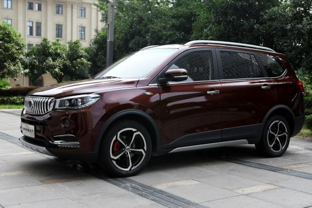 售价11.89万元 SWM斯威X7新增车型上市