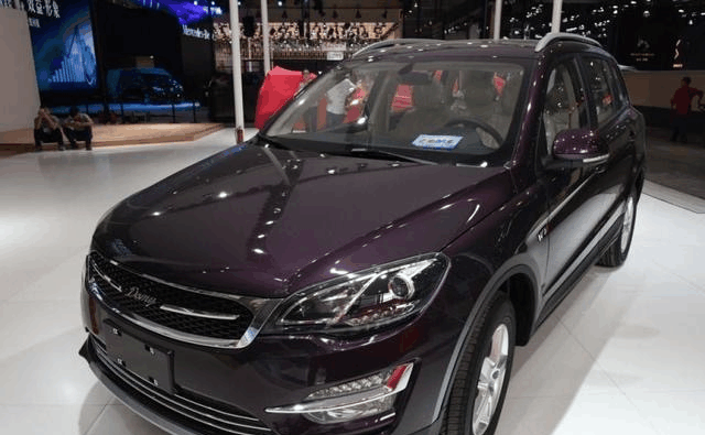 精致的内饰, 犀利的外观, 售价7万, 档次极高!