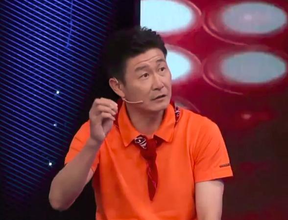 被骂白斩鸡,前国足郝海东发飙:我们天天一万