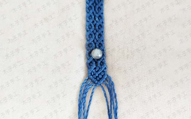 手工编绳教程，编织一款水滴配件的颈链，难度4颗星