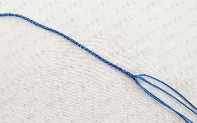 手工编绳教程，编织一款水滴配件的颈链，难度4颗星