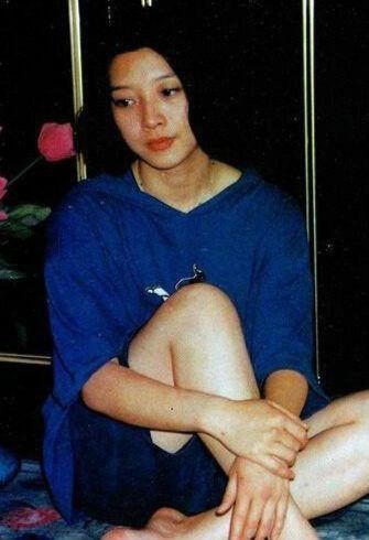 明星吸毒前后对比照差别巨大,最后一个为拍戏