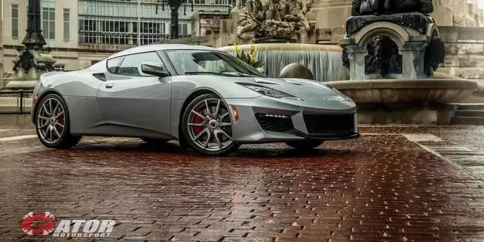 Lotus Evora 400 向传统妥协的矛盾体