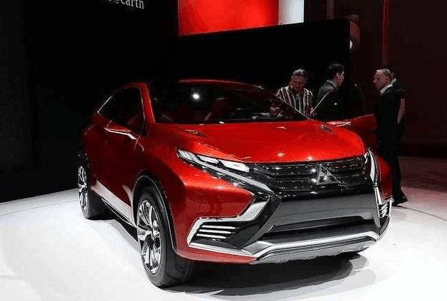 三菱新款车售价12万叫板途观, 全景天窗配四驱启动