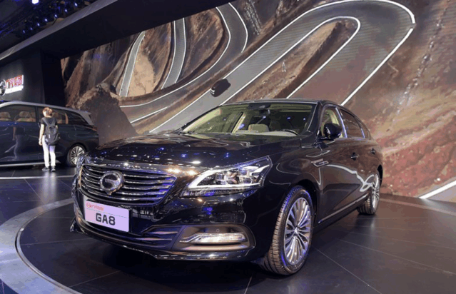 车长5米多, 比大众CC还美, 全系2.0T, 14万