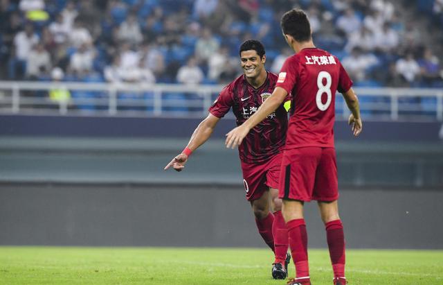 广州恒大vs上海上港!今晚足球比赛直播表