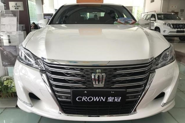 告别平庸，全新皇冠来袭，威严大气！