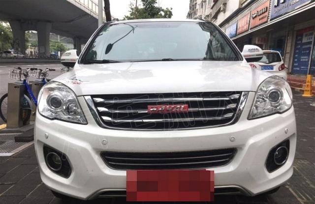 落地价14万, 现在仅7万, 没开多久就贬值7万, 车主心疼不已!