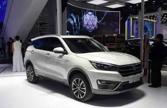 汉腾新款SUV闪亮登场，外形靓丽时尚内饰奢华酷似奔驰