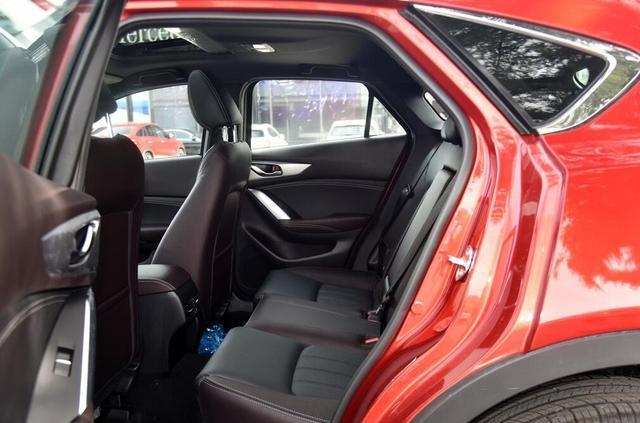 款马自达CX-4用车感受, 没有前雷达新手开车容