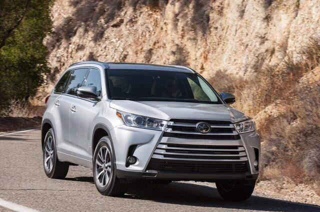 新款汉兰达车型动感霸气, 旧款车主都哭了出来