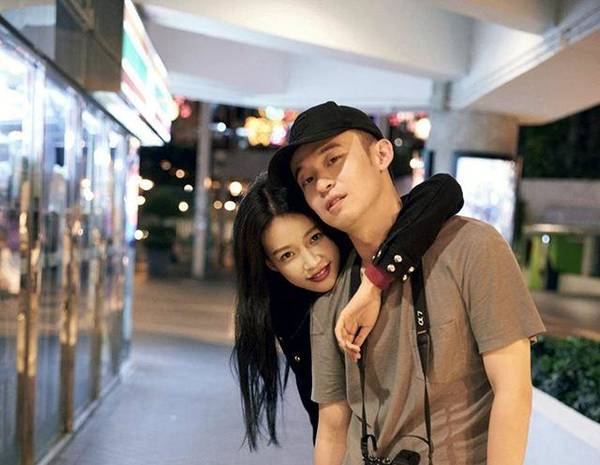 孙怡董子健照片图片