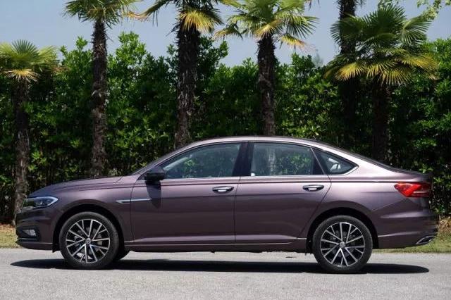 看到这台大众，我觉得没买思域算对了！