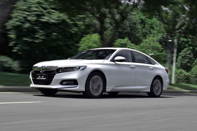 试本田雅阁，颜值在线、全系1.5T，是洗心革面，还是加大码思域