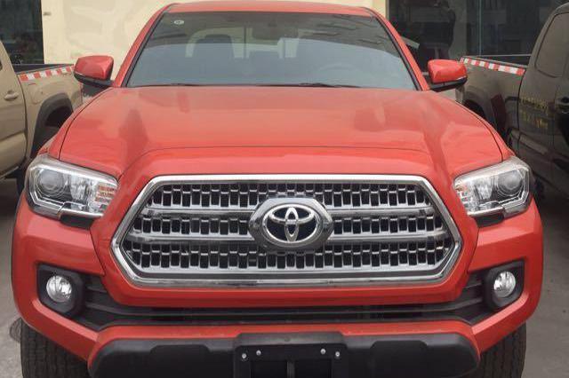 17款丰田塔库玛动挡后桥差速锁 全地形模式