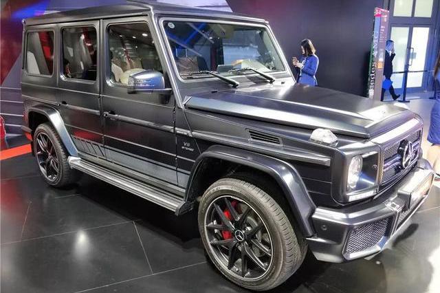 除了路虎揽胜外，要说硬派SUV中还有谁最“壕”，当属奔驰G63